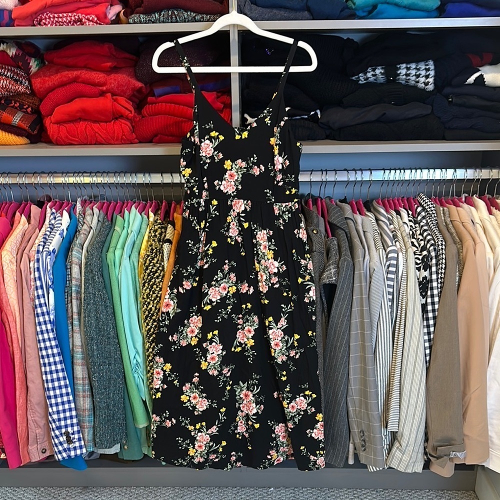 Old Navy black/pink floral adjustable strap smocked back midi dress size S